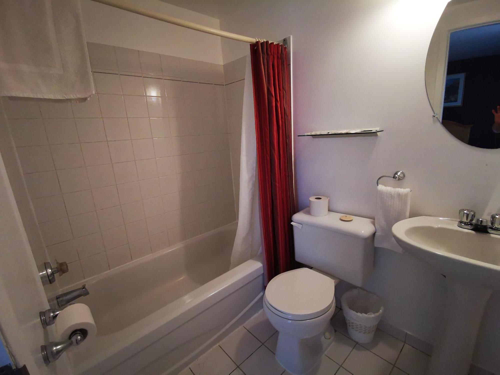 Hotel Alila Saint-Sauveur-des-Monts Kamer foto