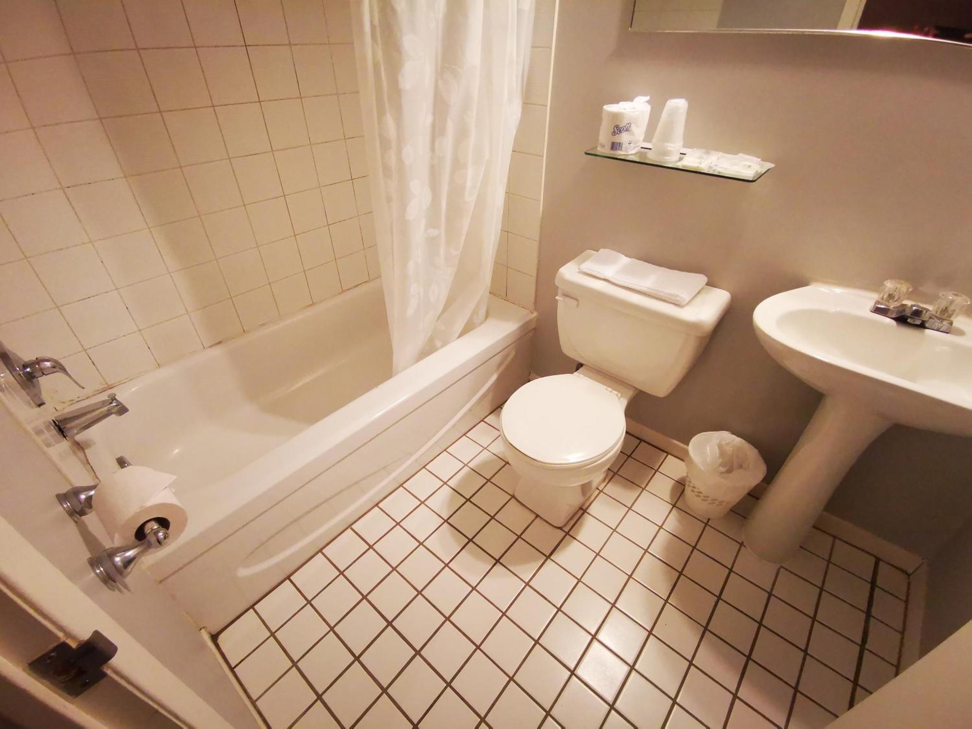 Hotel Alila Saint-Sauveur-des-Monts Kamer foto